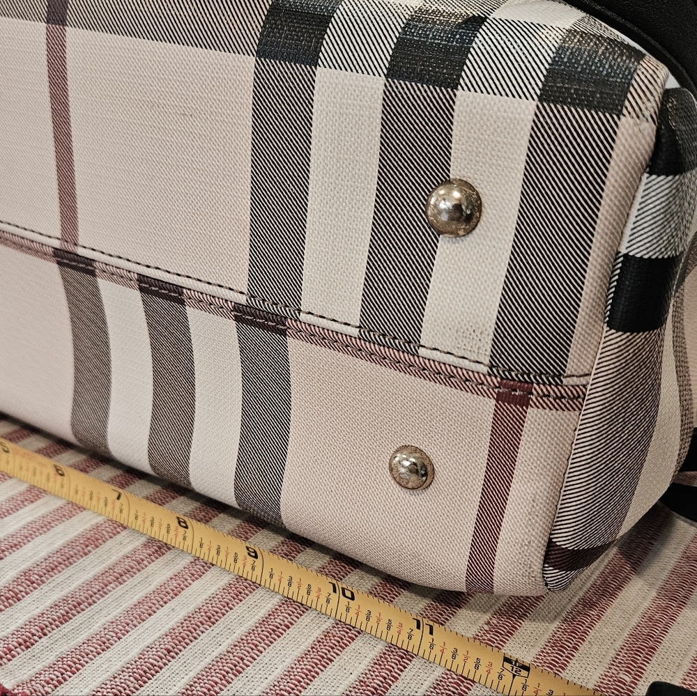 Plaid Shoulder Bag with Black Accents - Picture 8 of 12